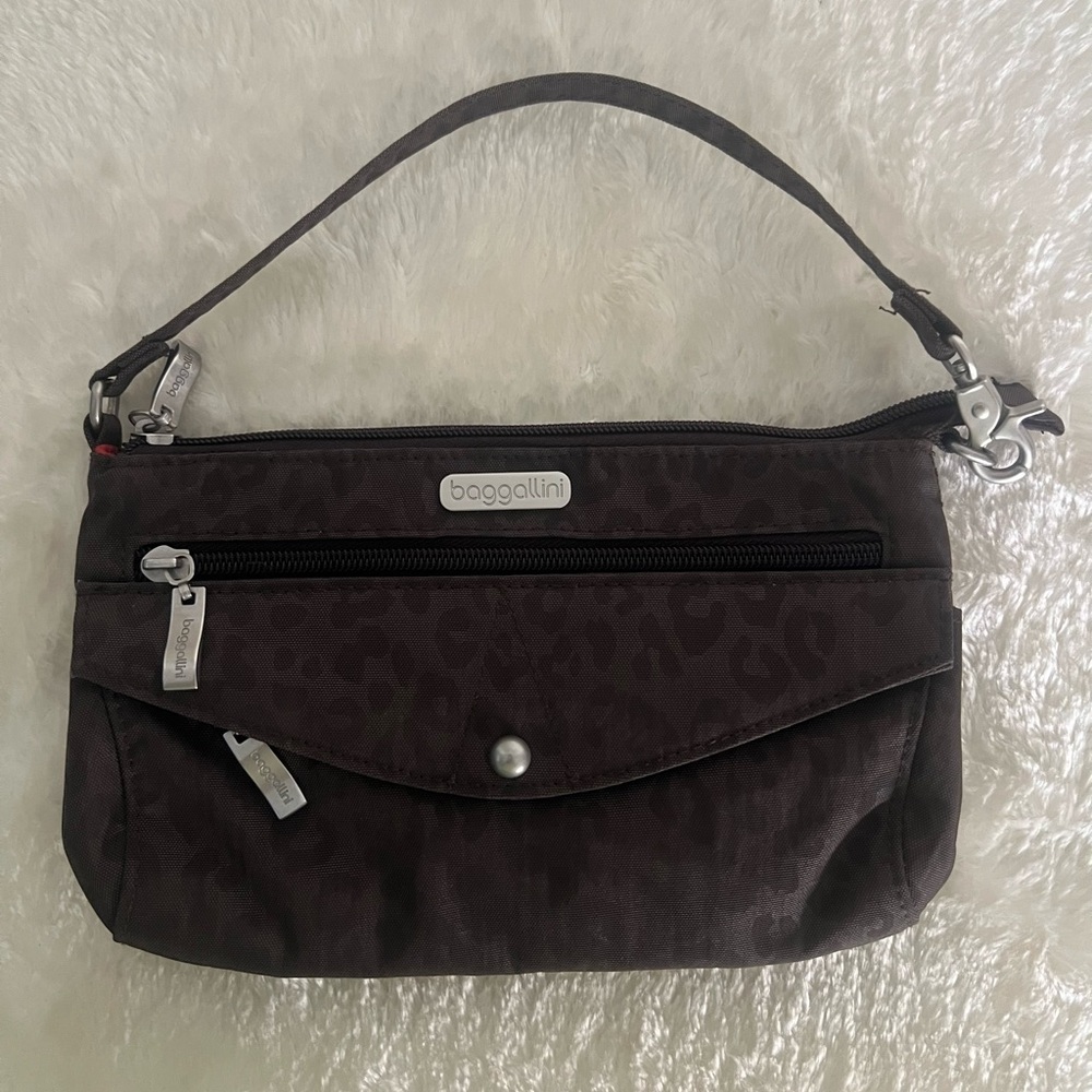 Baggallini Dark Brown Leopard-Print Wristlet